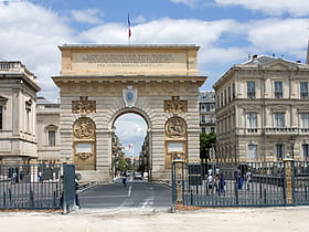 porte du peyrou montpellier
