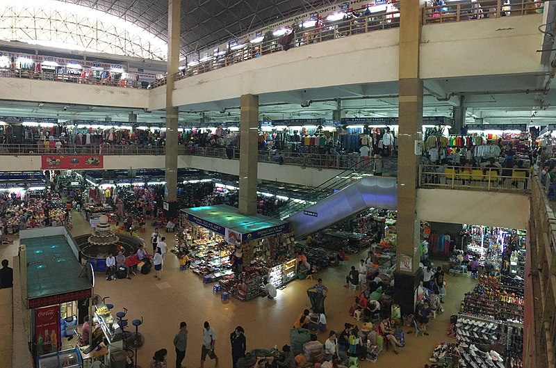 Đồng Xuân Market